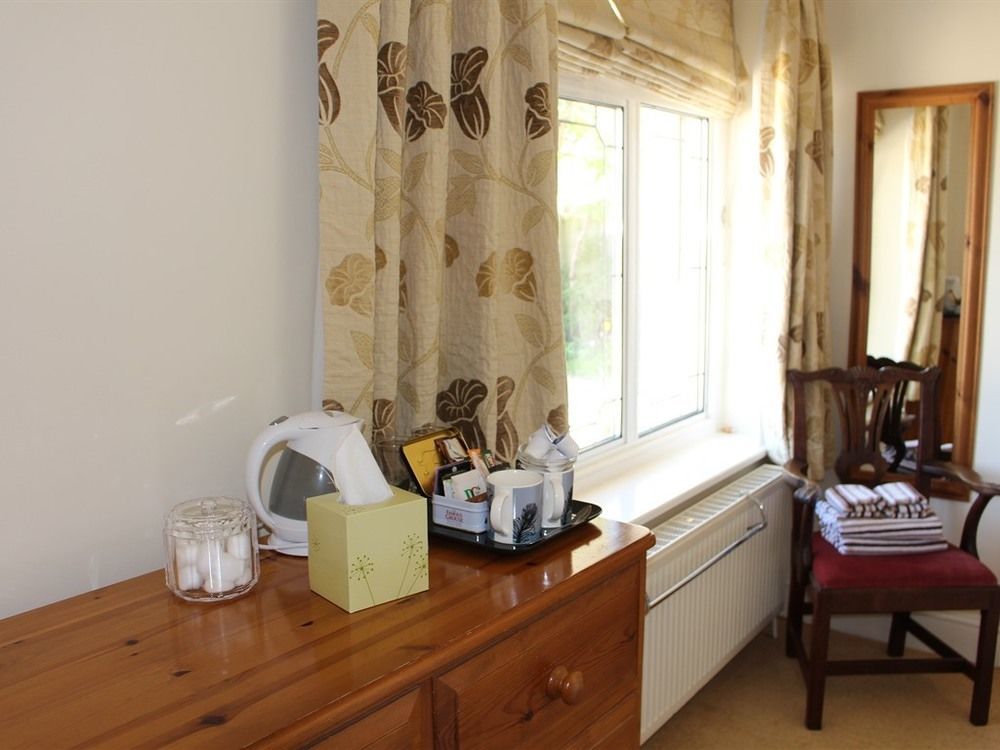 Laurels Guesthouse Witney Εξωτερικό φωτογραφία