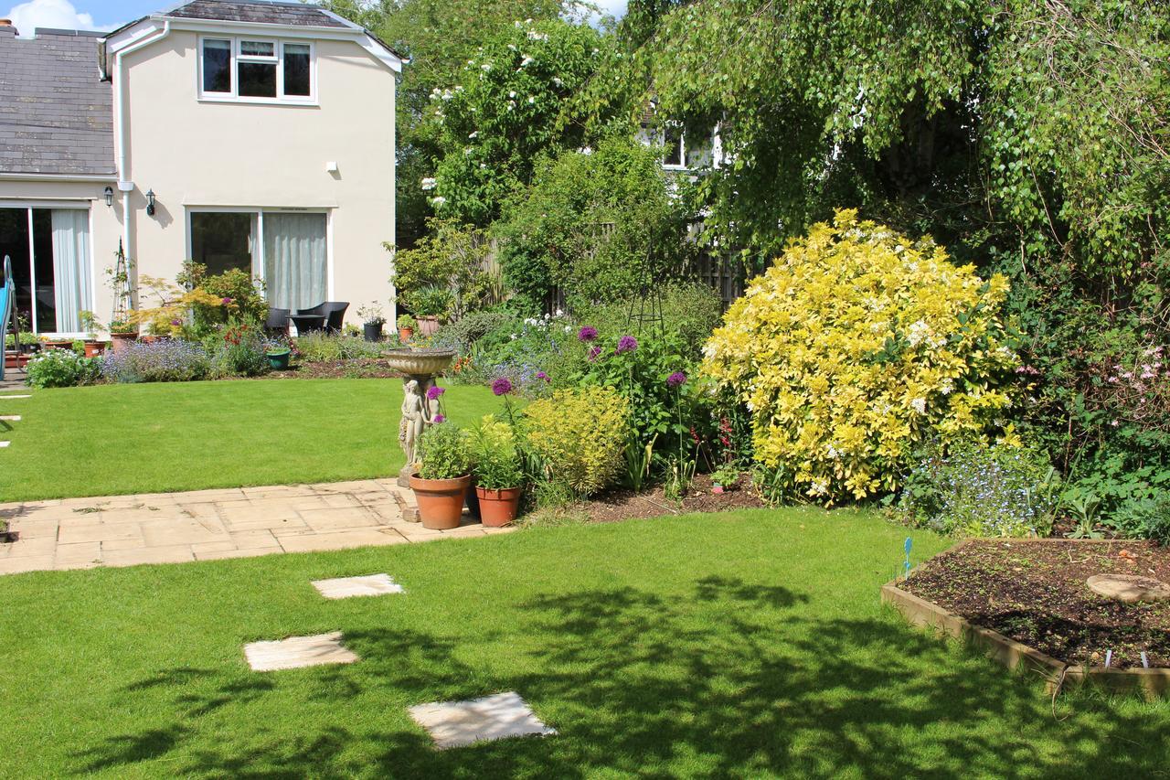 Laurels Guesthouse Witney Εξωτερικό φωτογραφία